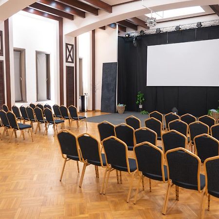 Conacul Domnesc Hotel Scheia Bagian luar foto