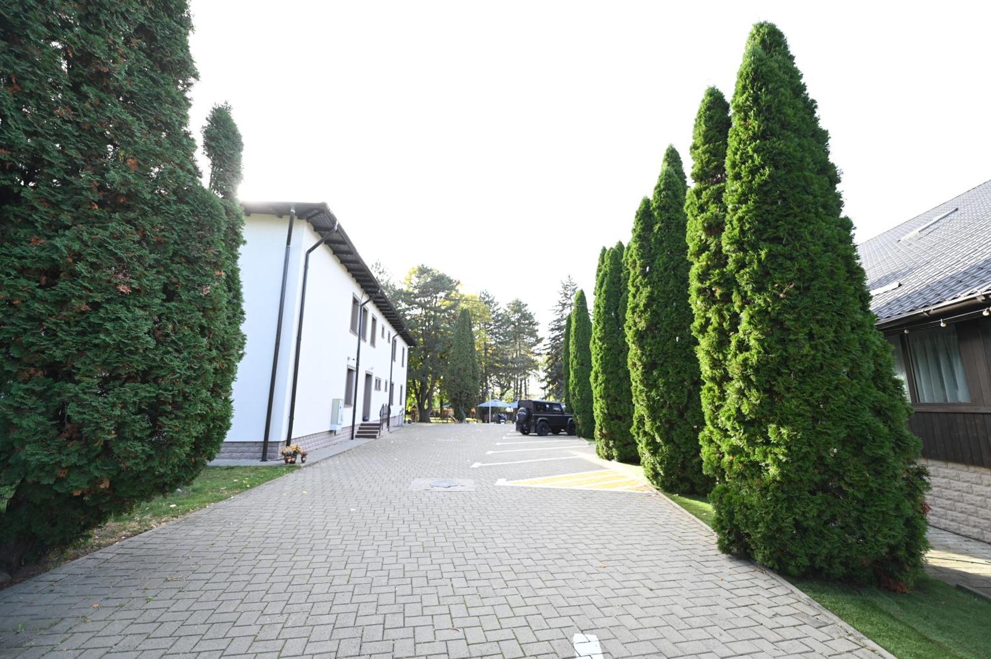 Conacul Domnesc Hotel Scheia Bagian luar foto