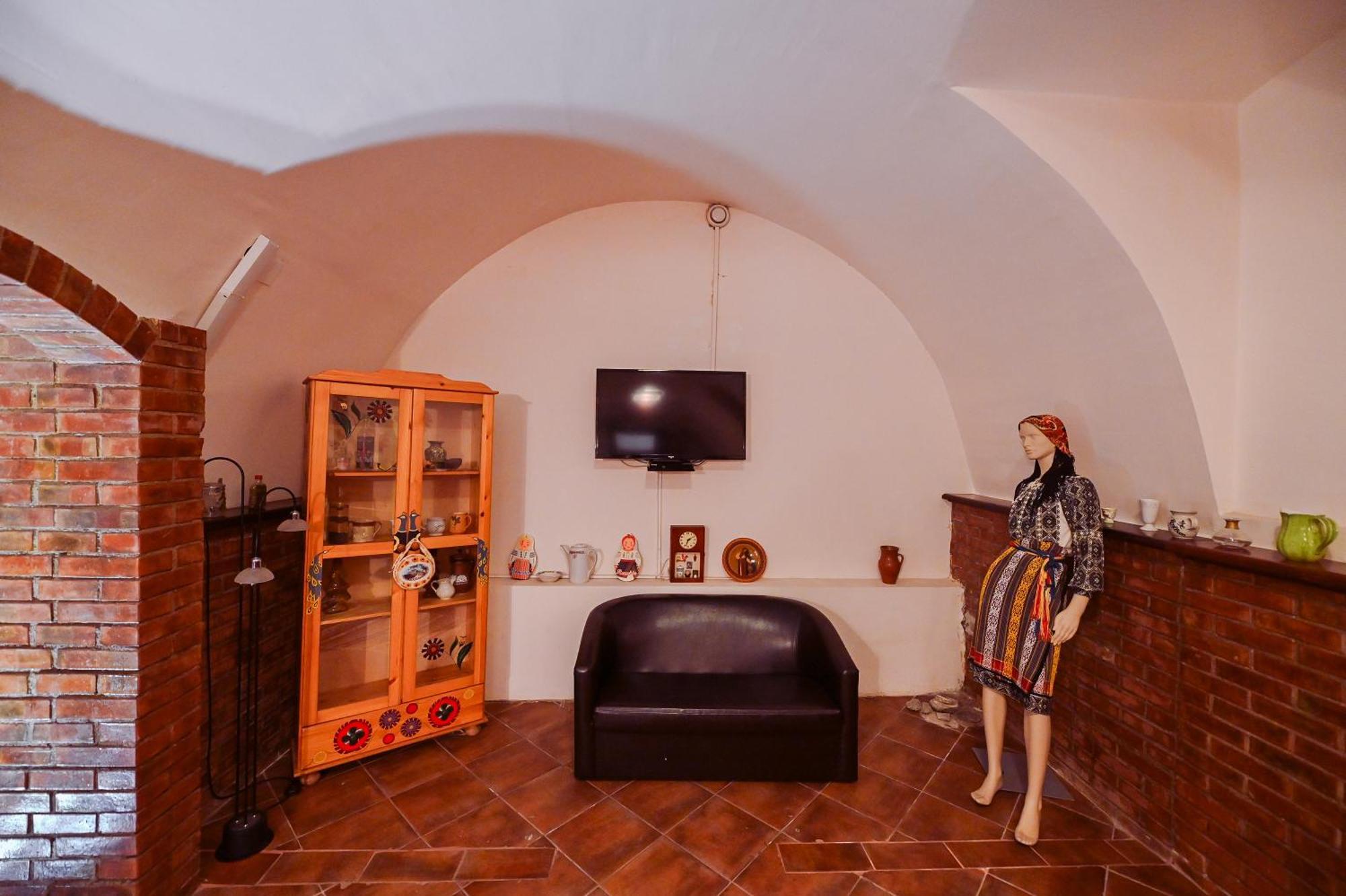 Conacul Domnesc Hotel Scheia Bagian luar foto