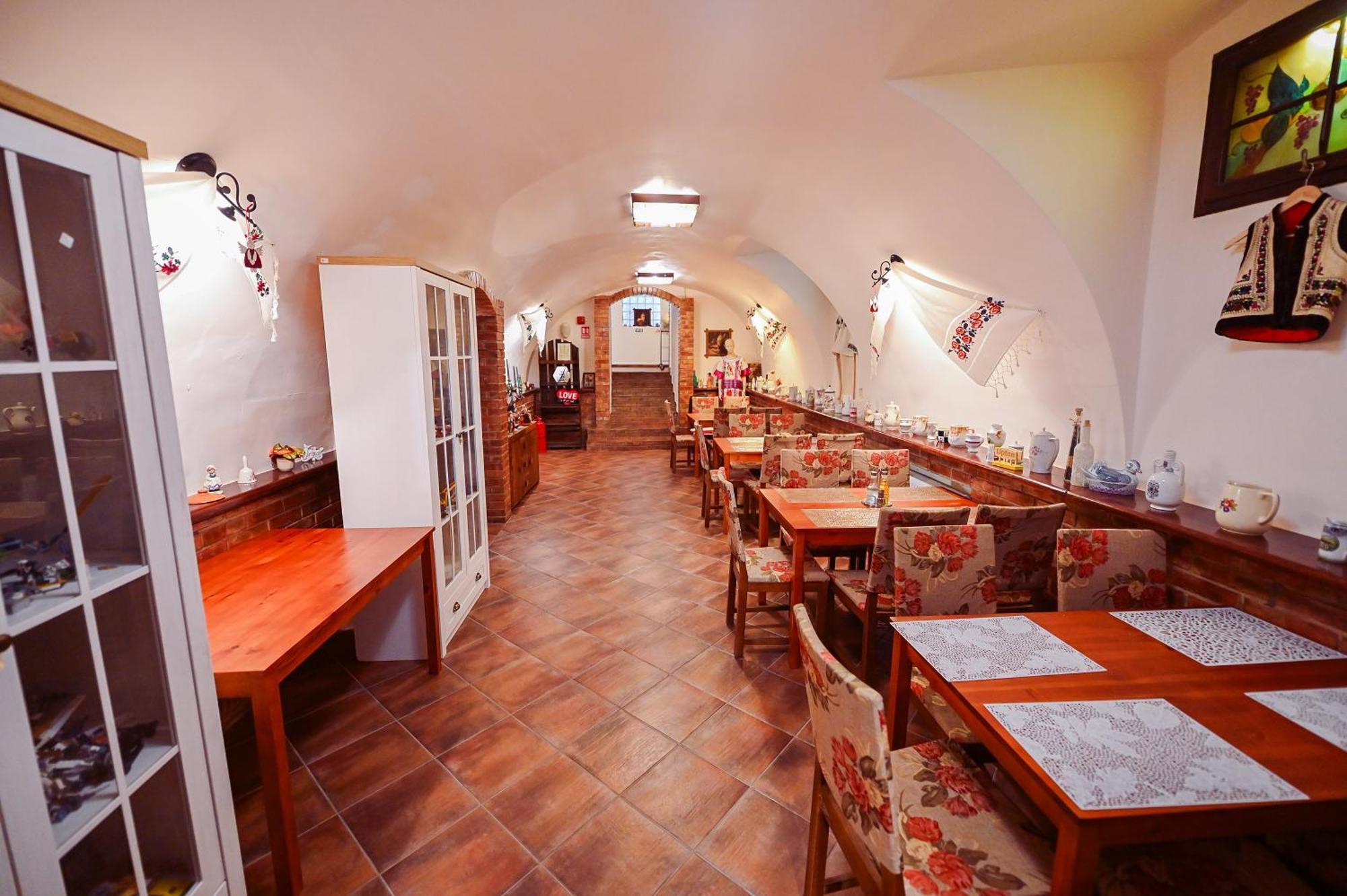 Conacul Domnesc Hotel Scheia Bagian luar foto