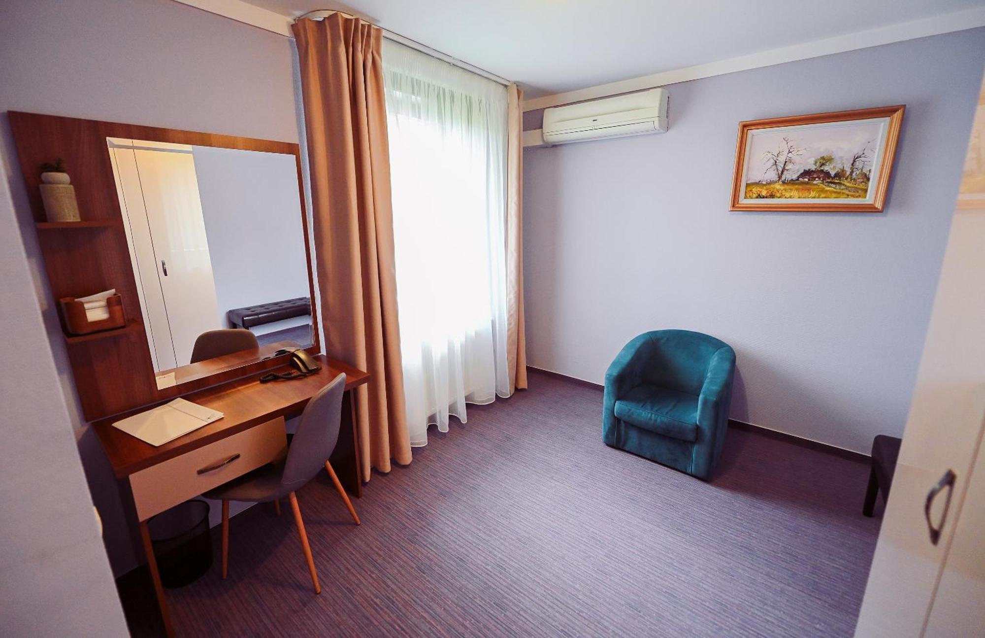 Conacul Domnesc Hotel Scheia Bagian luar foto